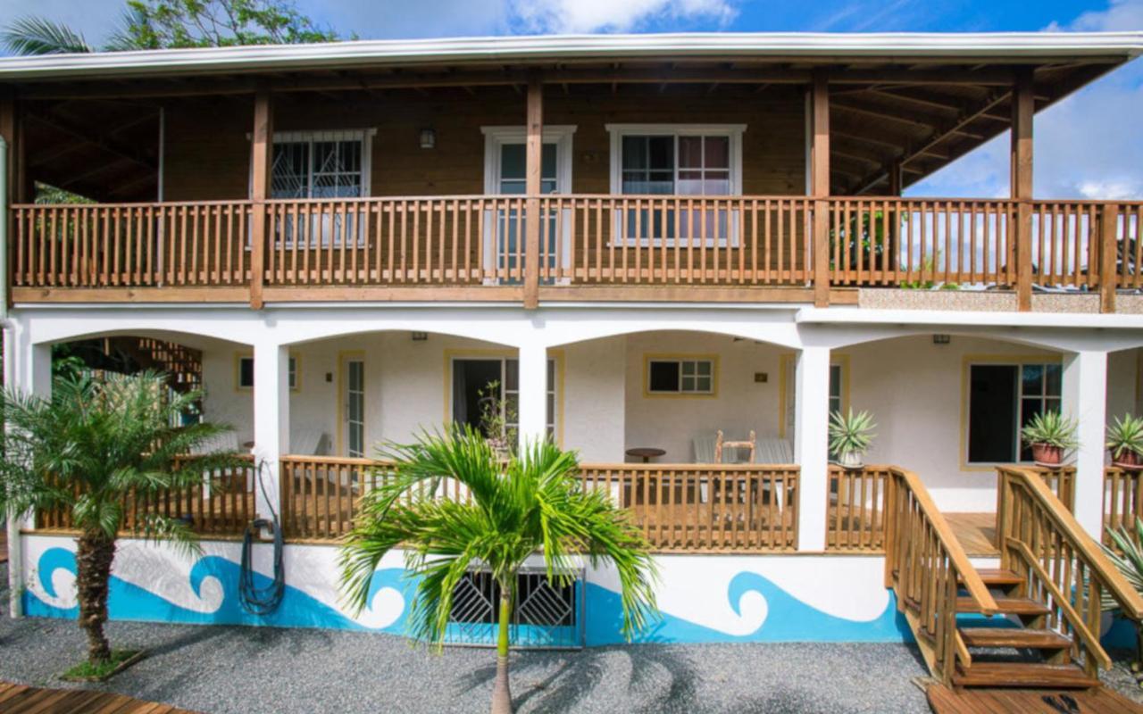 Wikkid Resort Dixon Cove Extérieur photo