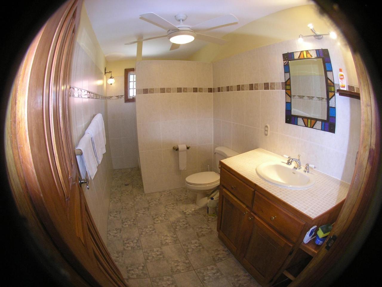 Wikkid Resort Dixon Cove Extérieur photo